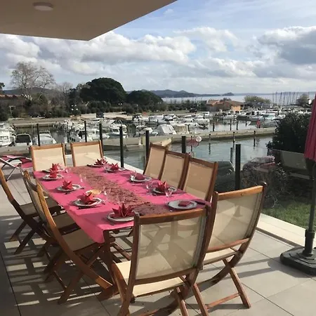 Superbe Vue Jusqu'a 14 Couchages Les Maures Entre Hyeres Et Le Lavandou 4 Etoiles Piscine Chauffee * La Londe-les-Maures