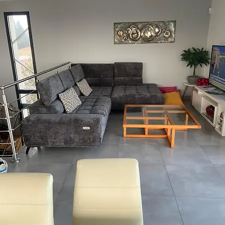 Superbe Vue Jusqu'a 14 Couchages Les Maures Entre Hyeres Et Le Lavandou 4 Etoiles Piscine Chauffee Сasa de vacaciones La Londe-les-Maures