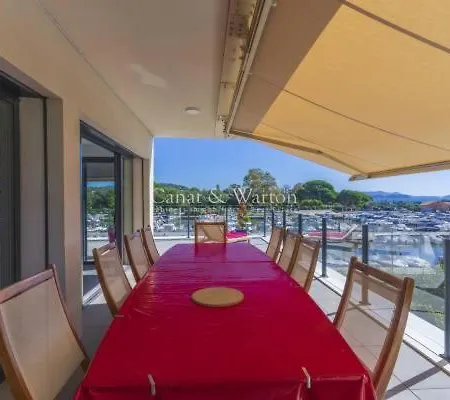 Superbe Vue Jusqu'a 14 Couchages Les Maures Entre Hyeres Et Le Lavandou 4 Etoiles Piscine Chauffee Сasa de vacaciones La Londe-les-Maures