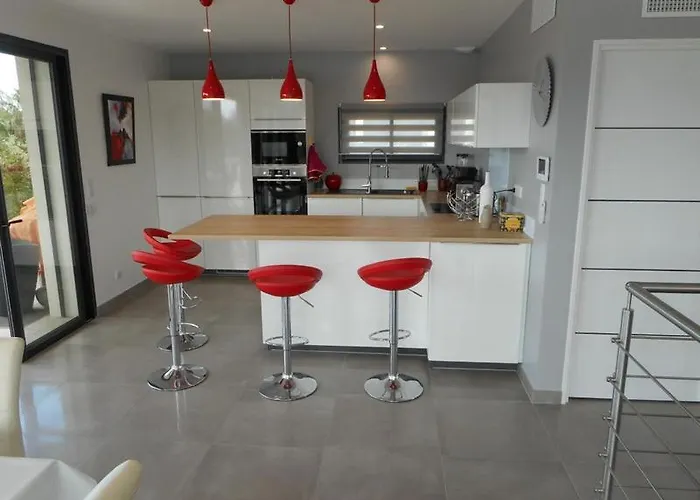 Feriehus Superbe Vue Jusqu'a 14 Couchages Les Maures Entre Hyeres Et Le Lavandou 4 Etoiles Piscine Chauffee La Londe-les-Maures