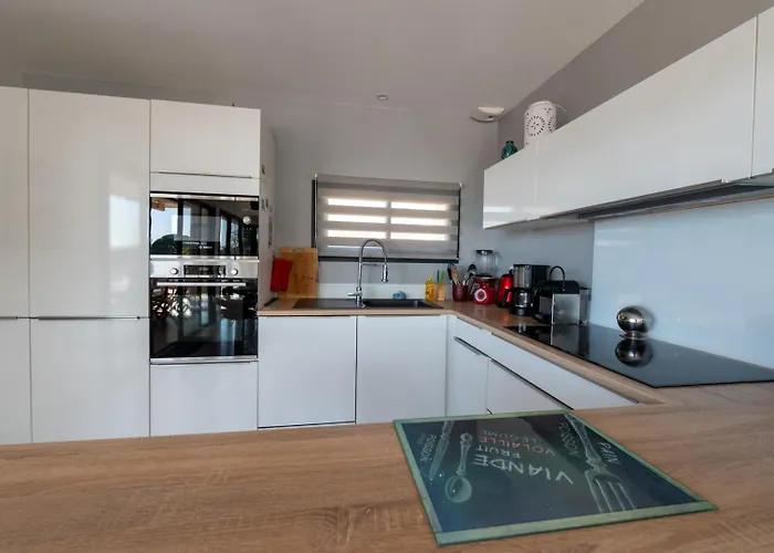 Superbe Vue Jusqu'a 14 Couchages Les Maures Entre Hyeres Et Le Lavandou 4 Etoiles Piscine Chauffee Feriehus *