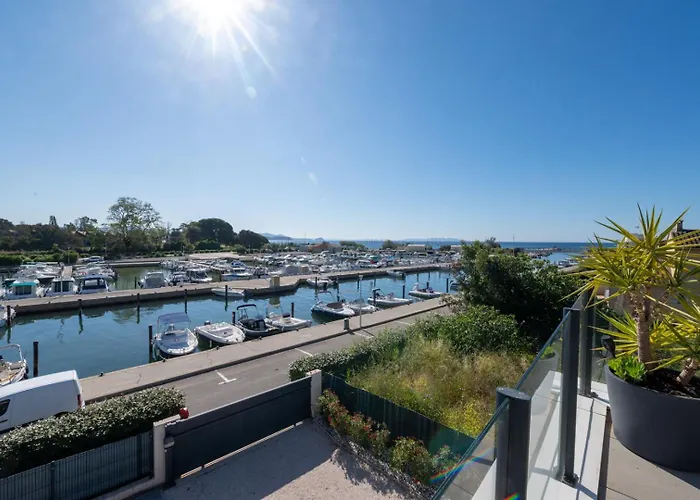 Feriehus Superbe Vue Jusqu'a 14 Couchages Les Maures Entre Hyeres Et Le Lavandou 4 Etoiles Piscine Chauffee La Londe-les-Maures