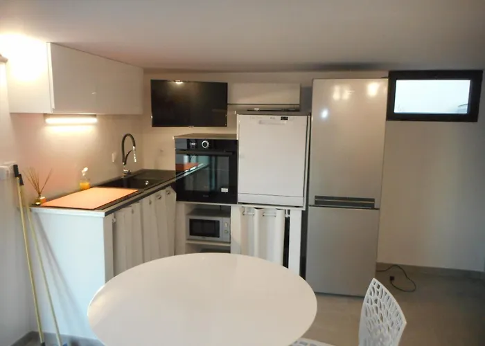 Superbe Vue Jusqu'a 14 Couchages Les Maures Entre Hyeres Et Le Lavandou 4 Etoiles Piscine Chauffee La Londe-les-Maures